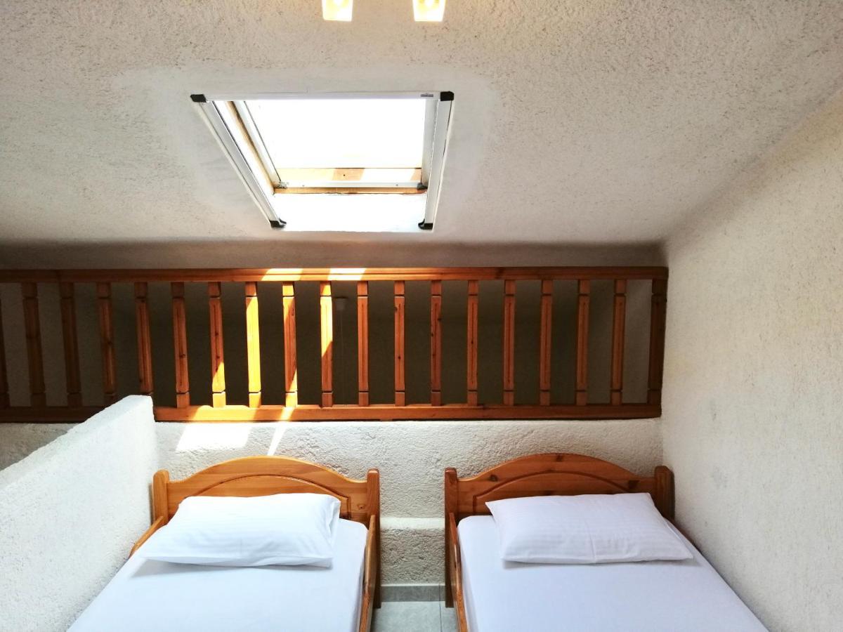 Stella'S Maisonette Szíviri Kültér fotó